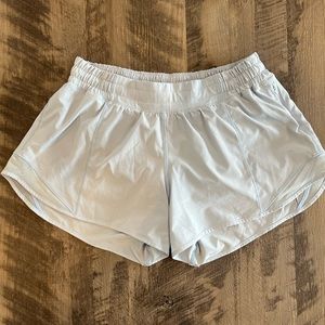 Lululemon Hotty Hot Shorts, 4”